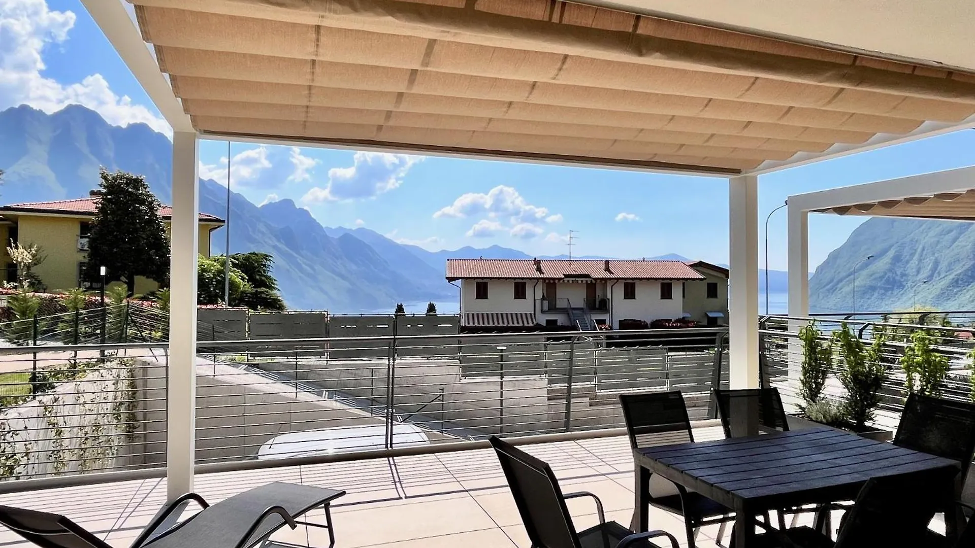 شقة Costa Blu - Pool And Terrace With Lake View ريفا ديل سولتو إيطاليا